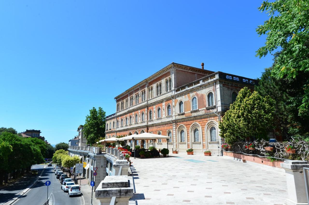 Hotel Iris Perugia Kültér fotó