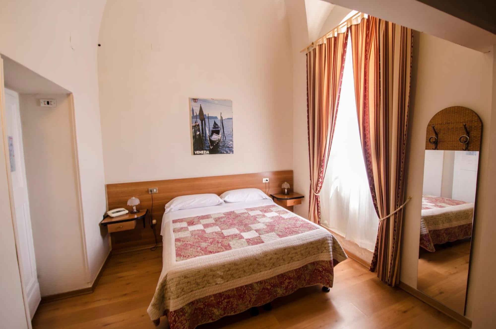 Hotel Iris Perugia Kültér fotó